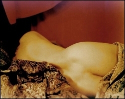 Nude (ass)